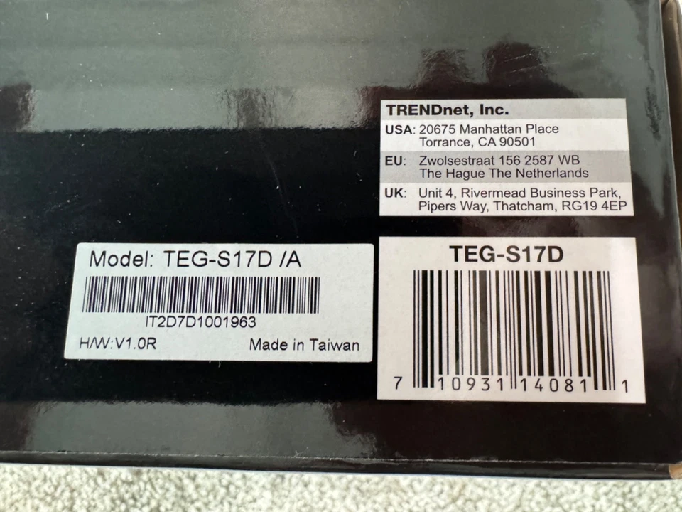 TRENDnet  TEG-S17D 16-Ports External Gigabit Network Switch - Image 2 of 4