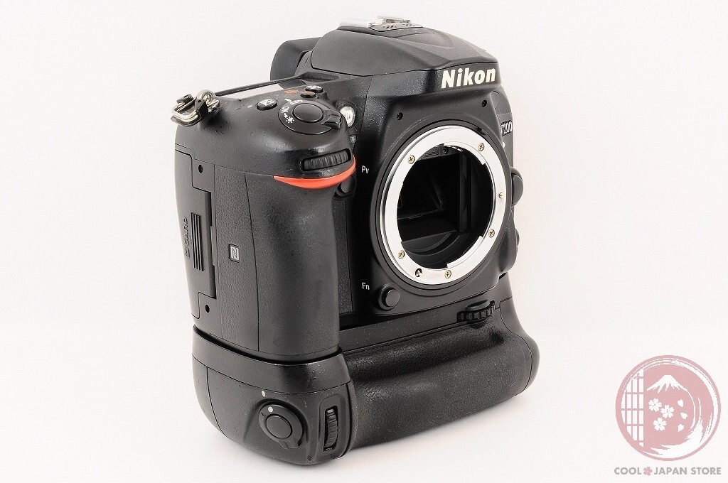 Nikon - Nikon D7200  セット Amazon.com: Nikon D7200 24.2 MP DX-Format Digital SLR Camera