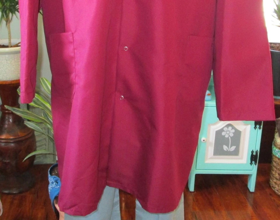 Best Medical L/S Lab Coat Snaps side Vents 3 Pocket 43" Length Burgundy Sz 4X - Image 3 of 4