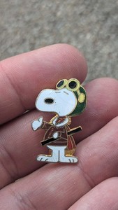 Vintage Snoopy Flying Ace Pilot Enamel Pin Brooch Peanuts United Feature