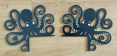2 Stück OCTOPUS Neuheit HOLZ (Schicht) über Tür/Regal Sitzer 19x19cm Neu Süß Geschenk 