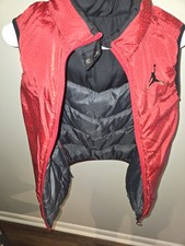 Nike Air Jordan Vest Jacket Boys Youth Medium Puffer Jumpman 23 10-12 Years