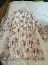 Women’s Size M White Floral Vince Camuto Dress