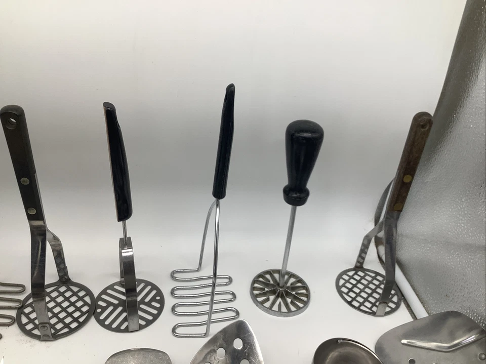 28 Metal + Plastic Wooden Stainless Kitchen Utensils Tools Fork Knife Mashers ++ - Image 4 of 4