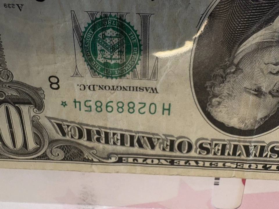 1969 C  Star Federal Reserve Note a $10 Dollar Bill  Star note AU - Image 2 of 4