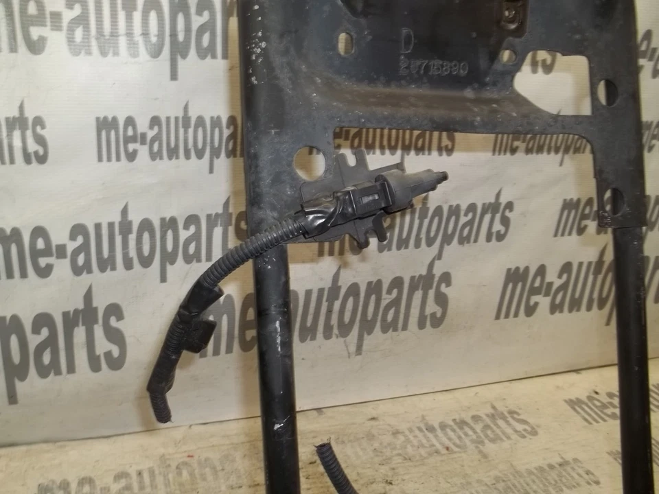 00-05 Cadillac Deville capó pestillo montaje marco soporte 25715890 OEM Foto 4 de 4