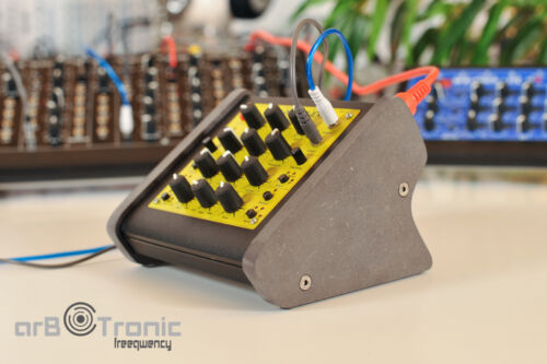 MFB Nanozwerg Seitenteil Wooden Side Panel Stand aus MDF für Analog Synthesizer - Picture 1 of 5