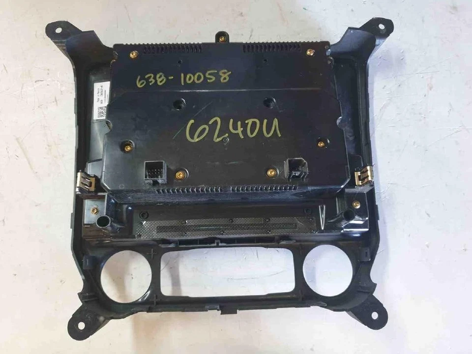 2016-2019 Chevrolet Silverado 1500 Radio Display Screen 8420382 OEM - Image 2 of 2