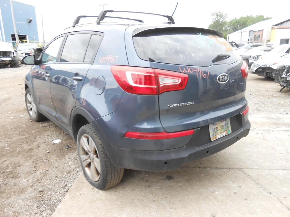 Conjunto de filtro de aire usado se adapta a: Kia Sportage 2011 2,0 L California emisiones SULE Foto 3 de 4