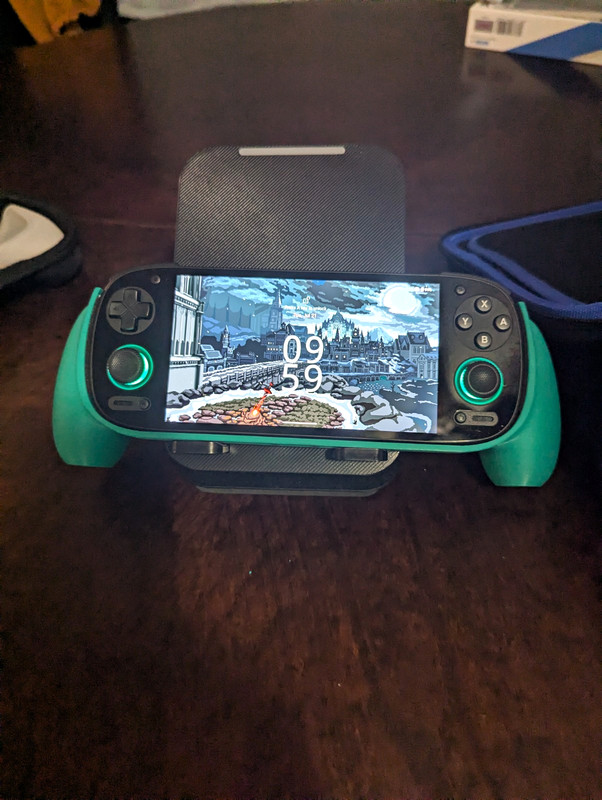 Retroid Pocket G2 8GB with 2 grips, 2 cases and Odin 2 Portal sticks