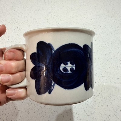 Arabia Finland Anemone Blue Hand Painted Stoneware Mug Ulla Procope MCM