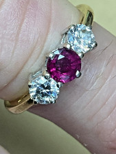 Gold ring.  Diamond & ruby.   18 carat