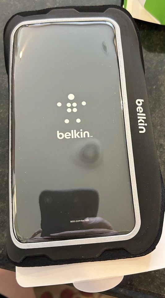 ☀️ OEM Belkin Universal Armband For Smartphones 5.5" iPhone 8 Plus/7Plus/6 Plus - Image 3 of 4
