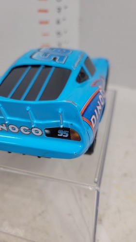 Disney Pixar Cars - JADA- 1:24 SCALE DINOCO LIGHTNING MCQUEEN DIECAST MODEL-USED - Picture 17 of 19