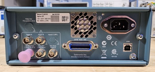 Tektronix FCA3000 Frequency Counter 300MHz, 100ps, 12 digits/s, 2 channel - Picture 5 of 6