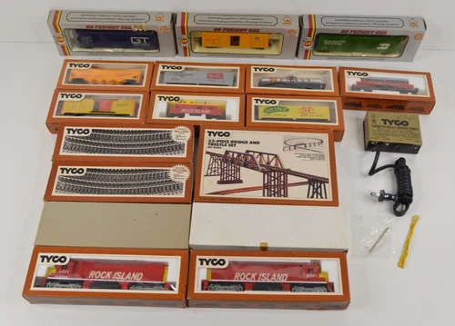 Tyco Overnight Freight Rock Island HO Train Set Sharknose NEW IN BOXES + AHM