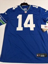 Ultimate Seattle Seahawks Collector and Super Fan Gift Guide 32