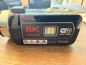 NEW 8K UltraHD Camcorder WIFI made for Vlogging with Remote