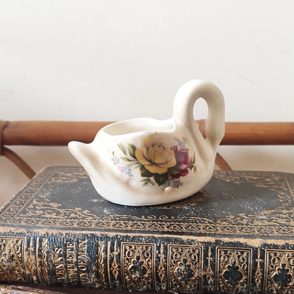 50's Floral Vintage Swan Pomander Ornament for Pot Pourri / Scented Bags 7cm - Image 2 of 4