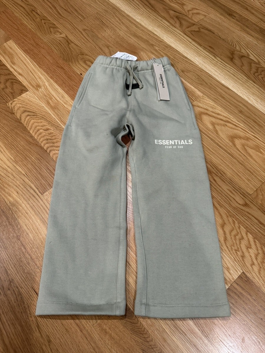 Fear Of God Essentials Kids Grey Sweatpants | Size 4-5 Kids Fear Of God Essentials Kids Grey Sweatpants | Size 4-5 Kids