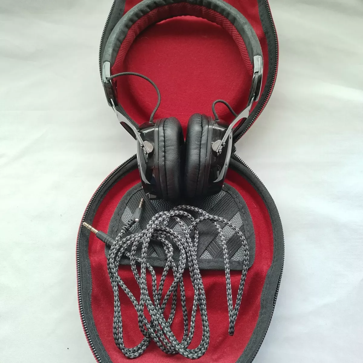 V moda V80 True Blood Headphones Used eBay
