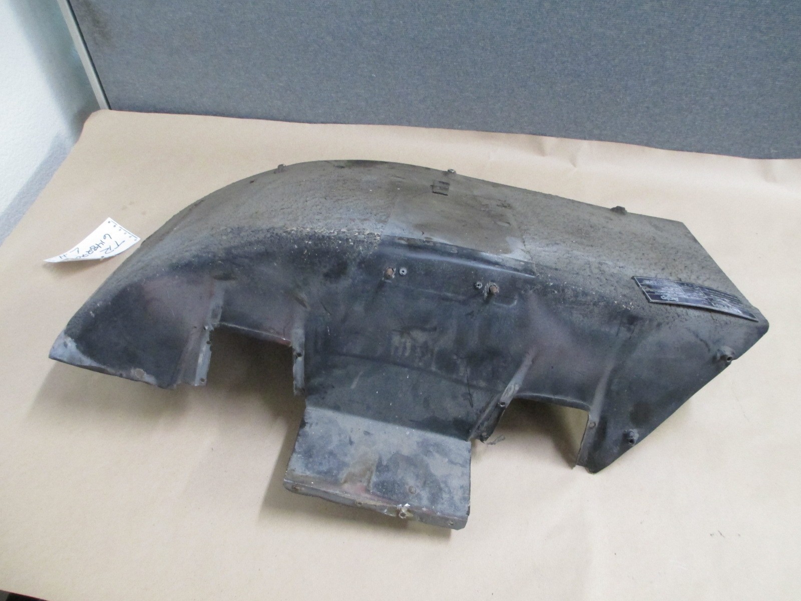 Ferrari Testarossa - LH Rear Wheel Arch / Gravel Guard # 61482700