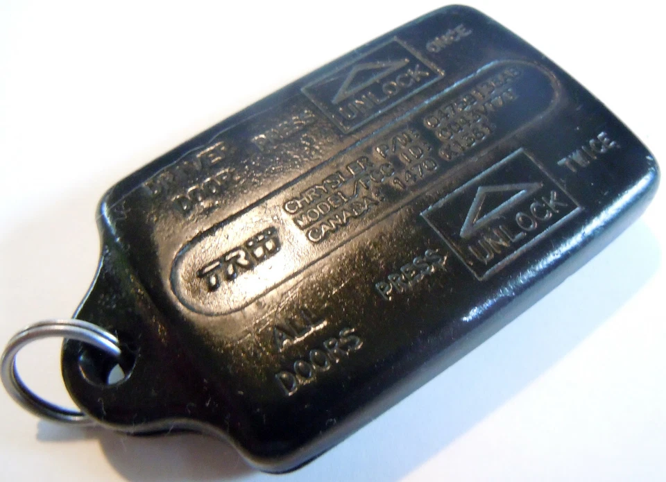 Eagle OEM Vision 1997 entrada sin llave coche mando a distancia 04759136AB GQ43VT7T fab Foto 2 de 4