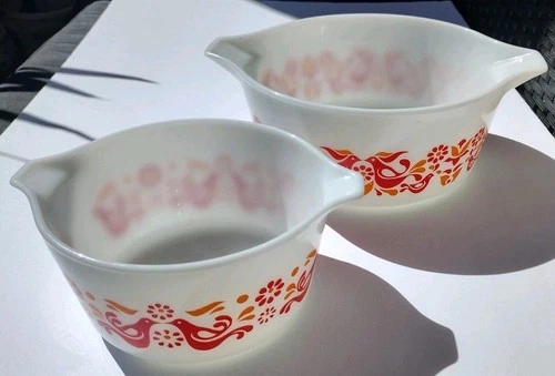 Pyrex Friendship Birds Casserole 1 QT Dish 473 and 2.5 QT 475B No Lids