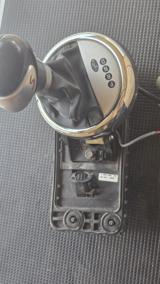 2005-2008 Mini Cooper Manual Transmission Floor Gear Shifter Assembly Black OEM - Image 3 of 4
