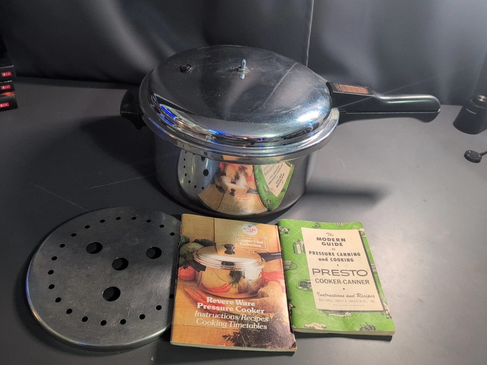 6 Qt Revereware Copper Bottom Pressure Cooker