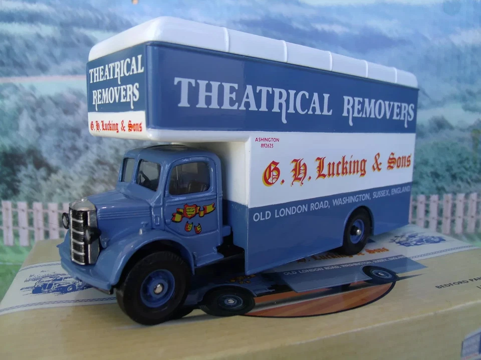 CORGI "Theatrical Removers" - Mint cond. Model no.97091 + COA - 1:50 Scale BNIB - Image 4 of 4