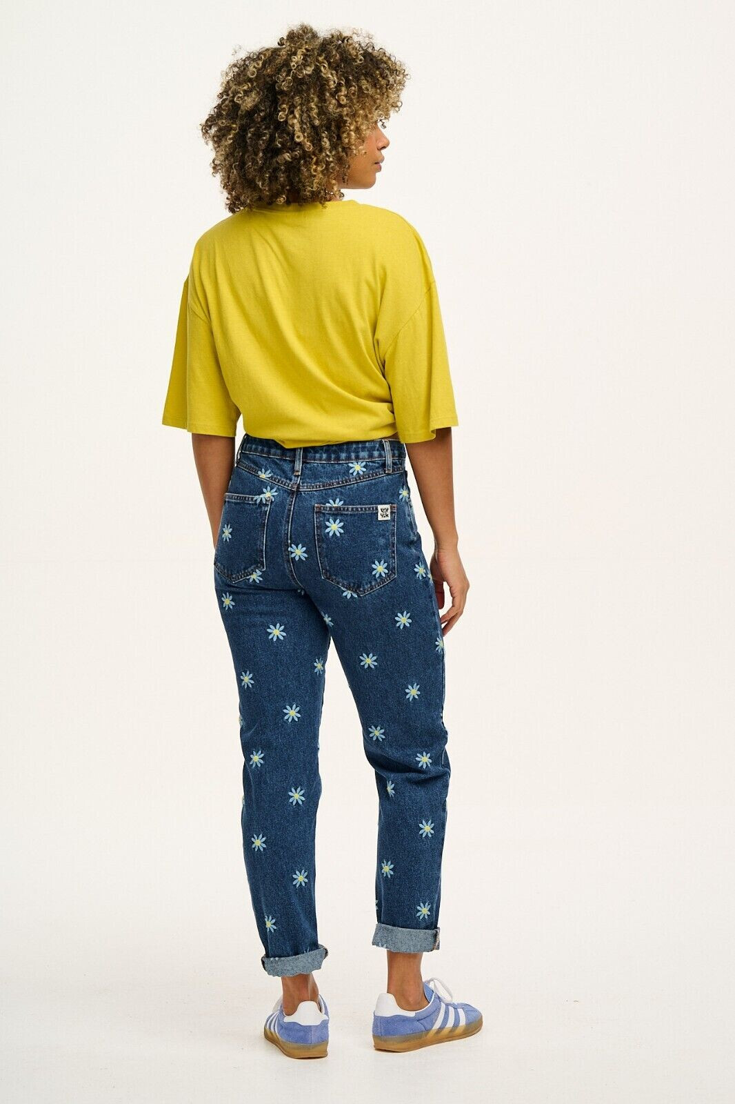 Lucy & Yak Embroidered Daisy-Mae Dana Mom Jeans Size 26 NWT image 2