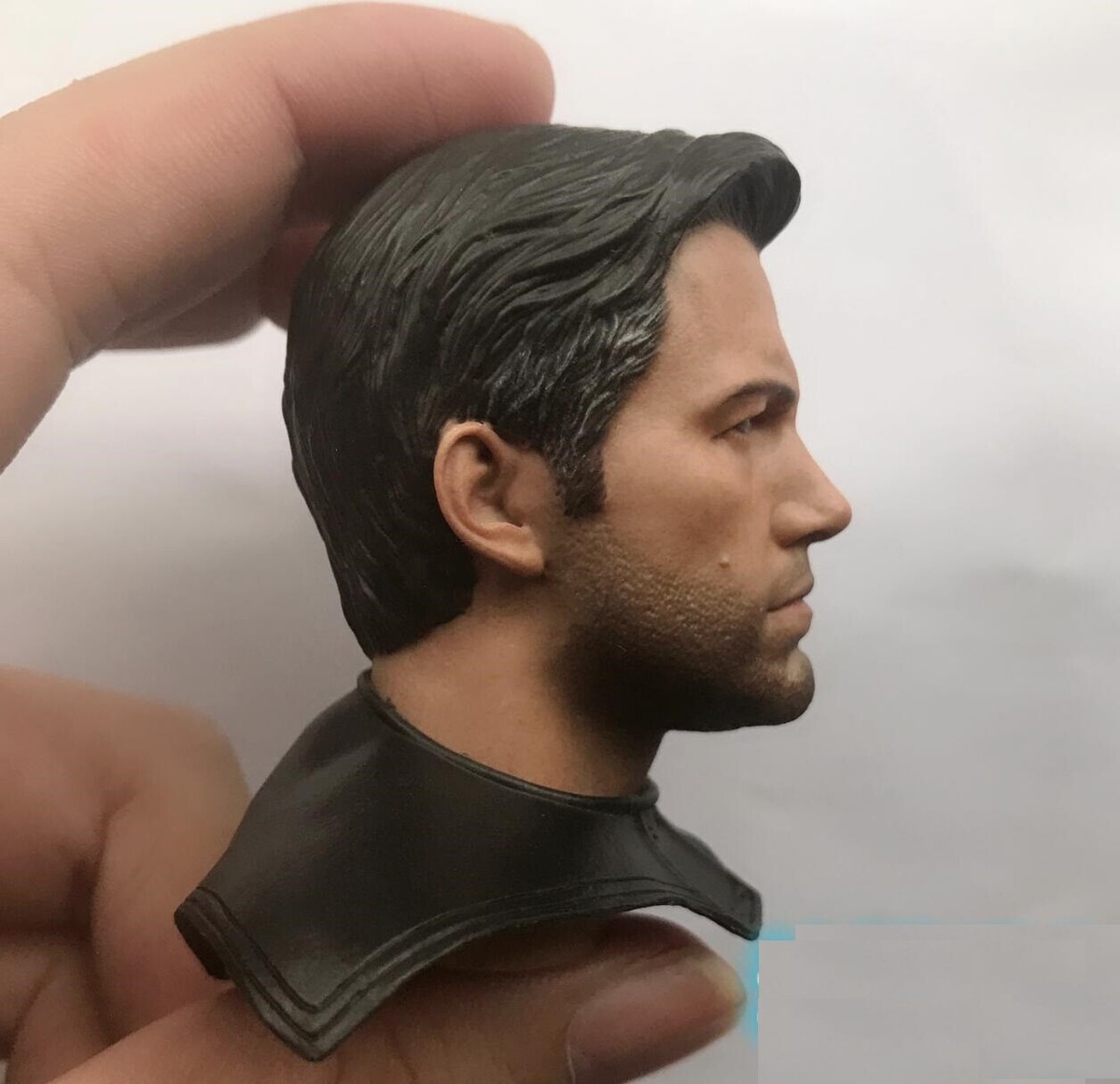 CUSTOM Ben Affleck Batman Bruce Wayne 1/6 Head Sculpt w/ Armor For