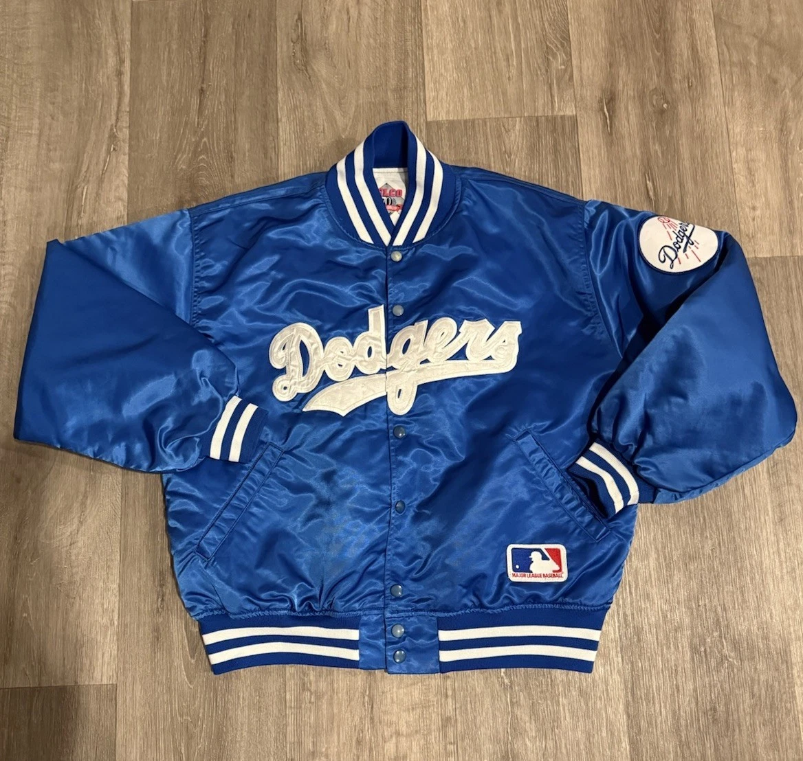 Preços baixos em Starter Los Angeles Dodgers jaquetas fãs de