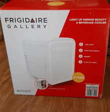 *NEW* Fridgaire Gallery LED Light Up Mirror Beauty & Beverage Cooler White