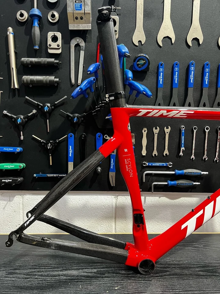 TIME SCYLON Carbon Aero Road Bicycle Frameset Rim Brake Size Small Red - Image 2 of 4