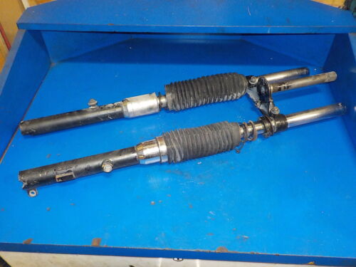 TRIUMP UNKOWN MODEL & YEAR FRONT FORKS/LOWER CLAMP  ( PARTS ONLY ) USED (SEM) - Bild 1 von 6