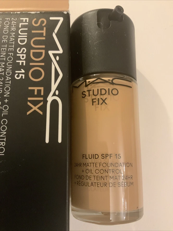 Mac Studio Fix Fluid Foundation Shade C4.5 30ml SPF 15 New & Boxed - Image 4 of 4