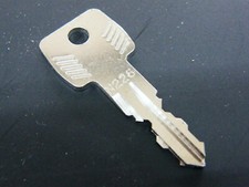 Thule Schl&uuml;ssel N226 N 226 Ersatzschl&uuml;ssel f&uuml;r Hecktr&auml;ger Dachboxen Dachtr&auml;ger