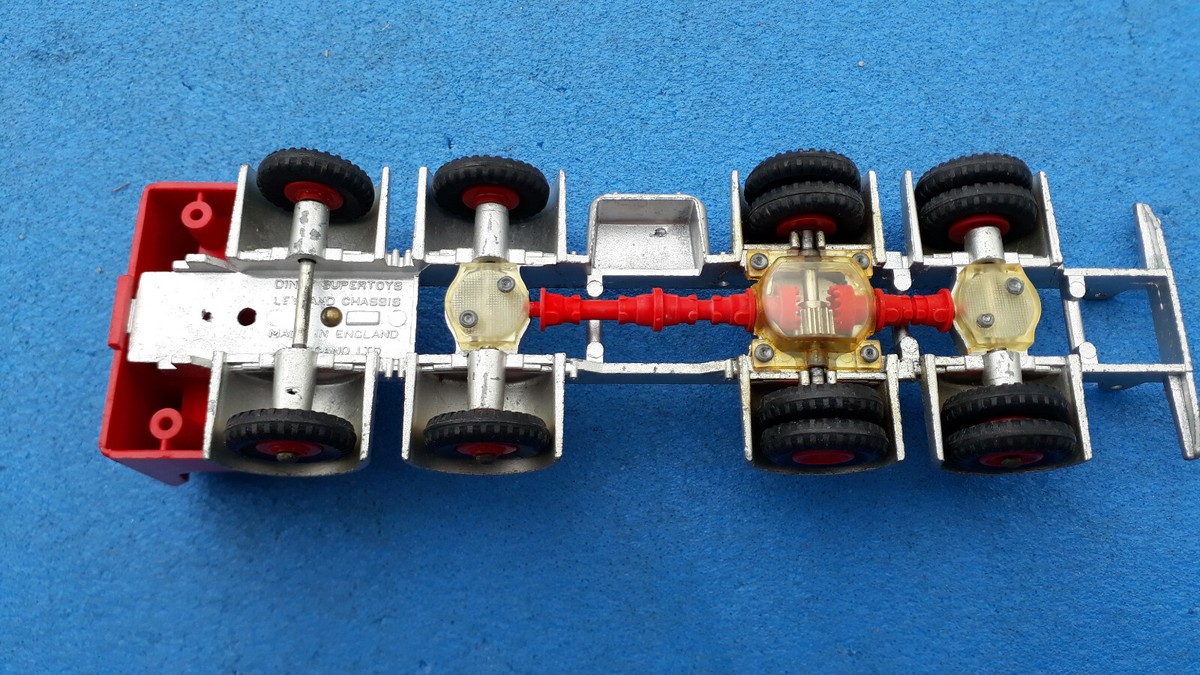Dinky Supertoys 936 - LEYLAND Chassis 8 roues 1:43 Dinky Supertoys 936 - LEYLAND Chassis 8 roues 1:43