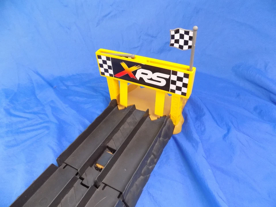 Disney Pixar CARS Ready Set Race XRS DRAG RACING Dragstrip Playset Tested 2018 - Image 4 of 4