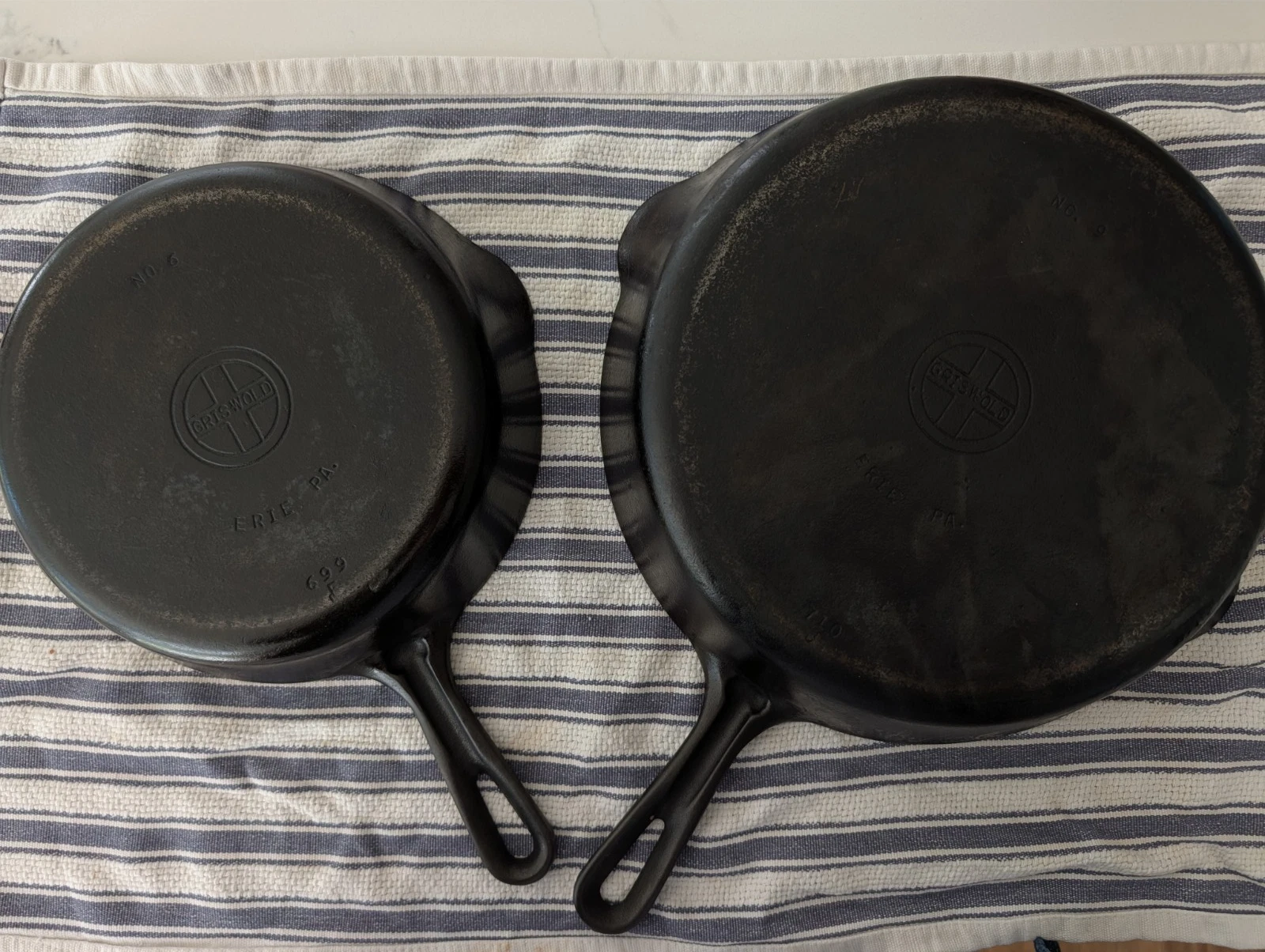 Vtg Griswold No 6 (699) & 9 (710) Cast Iron Skillet Small Logo Erie PA