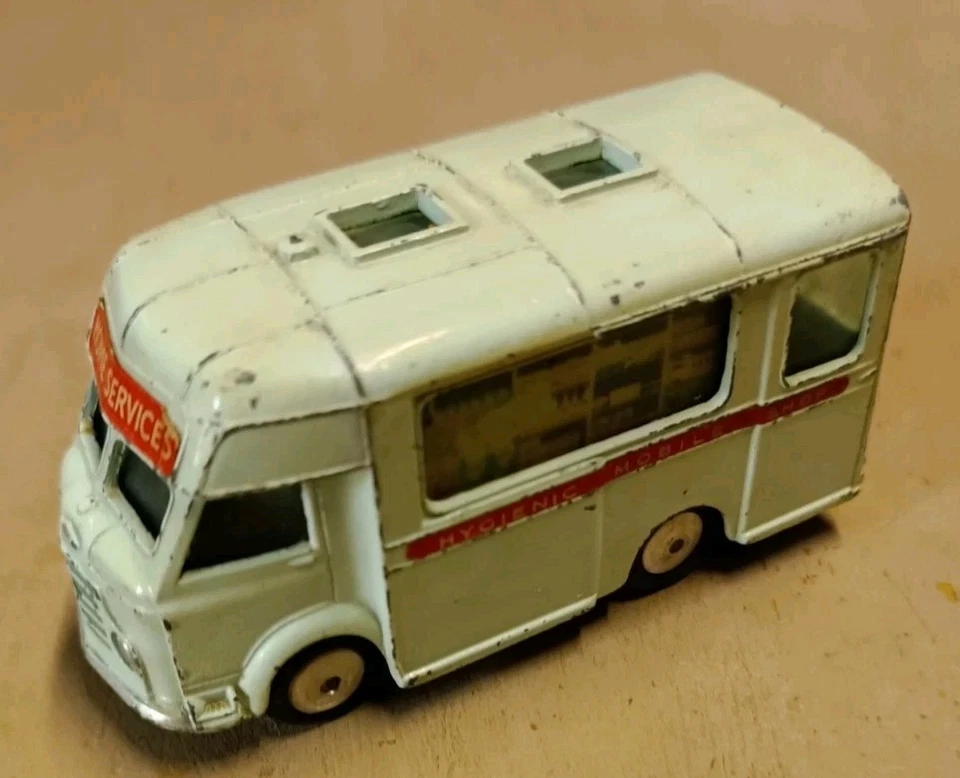 Corgi Toys  Smith's Karrier Shop N°407  - Photo 2/4