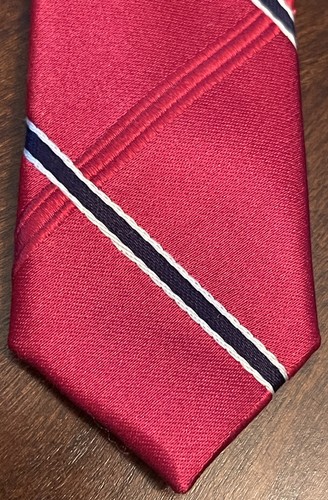 Izod Red Blue 100% Silk Men’s Neck Tie Made In China - Picture 6 of 9