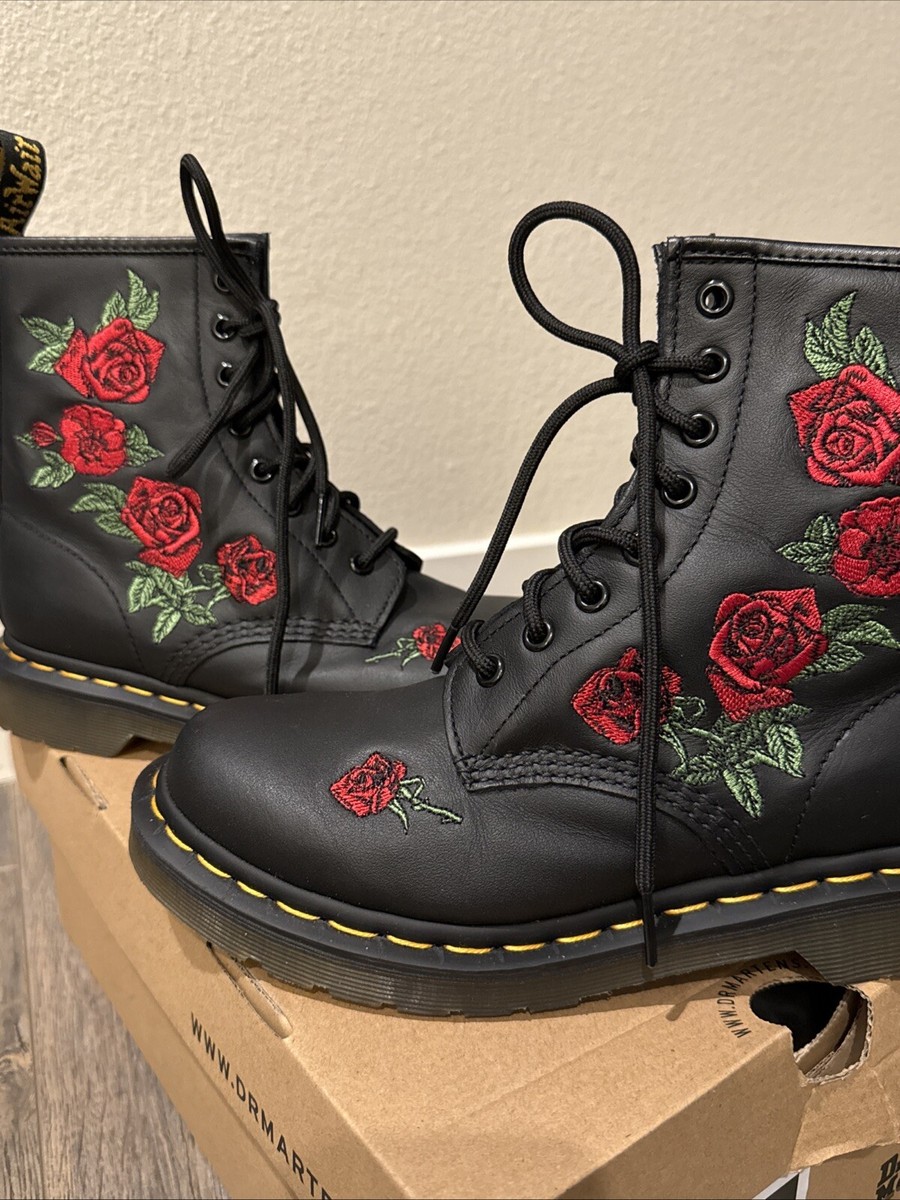 Dr. Doc Martens 1460 Vonda Boots Black Leather Red Roses