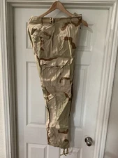 U.S. Army 3-Color Desert Camouflage Pattern Combat Trousers Size Small-Regular