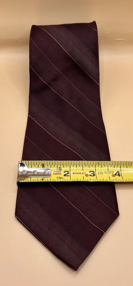 Corbata para hombre DKNY Donna Karan borgoña a rayas usada en excelente estado Foto 2 de 3