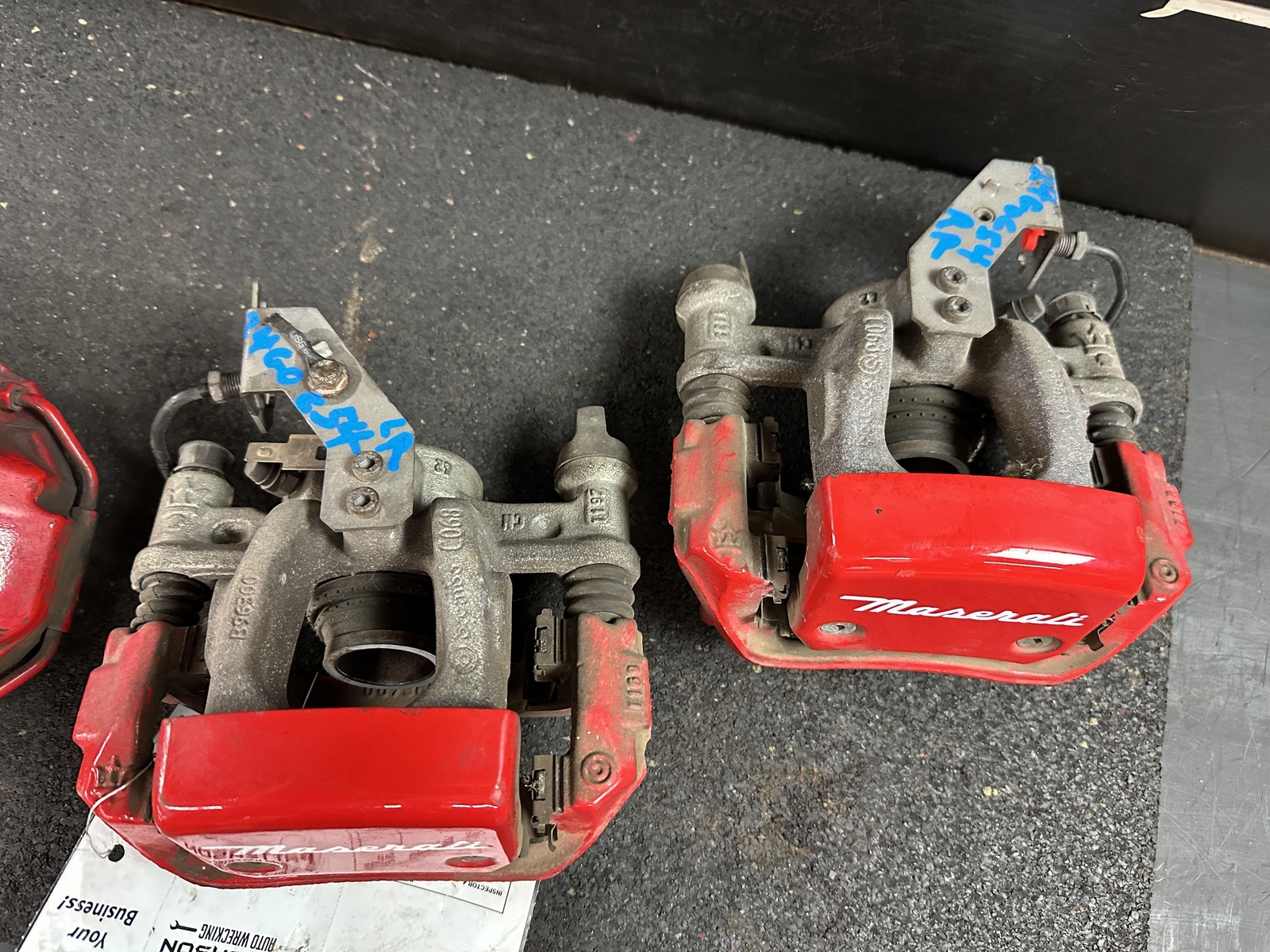 14-17 MASERATI GHIBLI SET OF FRONT AND REAR BREMBO BRAKE CALIPERS RED