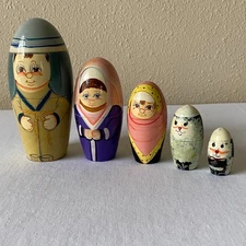5 Piece Christmas Nativity Wood Nesting Dolls Matryoshka Stacking Hand Painted