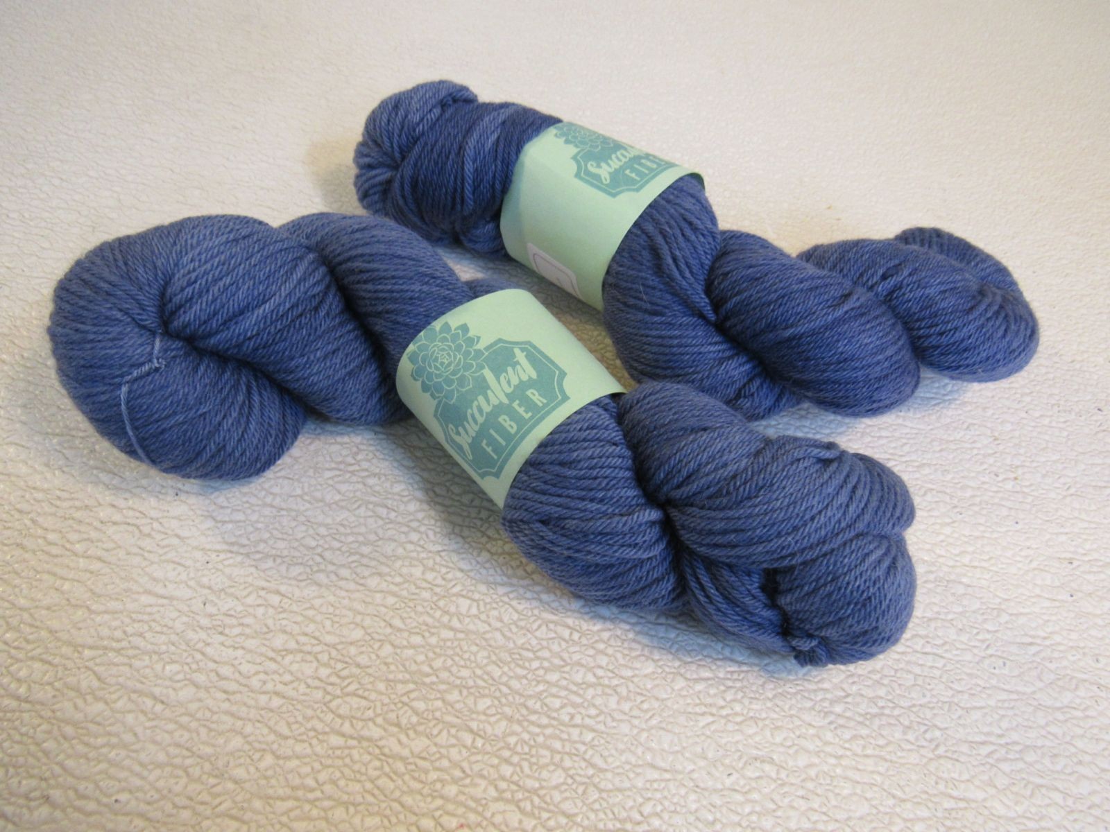 Succulent Fiber Worsted Weight Yarn River Ash 2 Skeins 200 Yards Each Blue